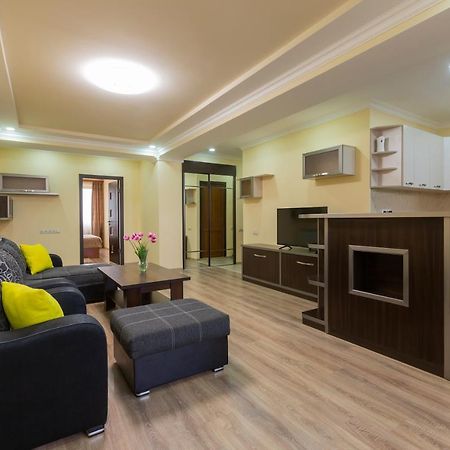 Umba Apartment N5 - Balcony And Mount Ararat View Erevan Exterior foto