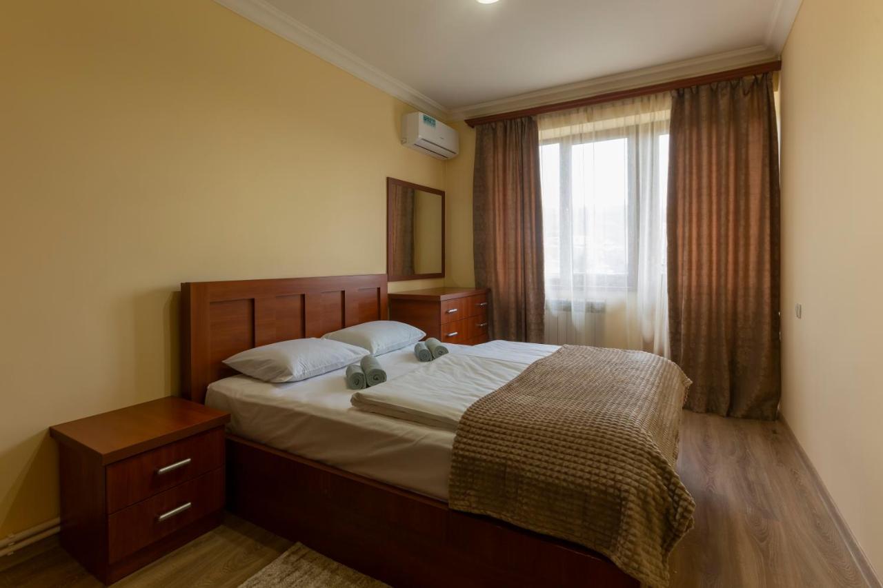 Umba Apartment N5 - Balcony And Mount Ararat View Erevan Exterior foto