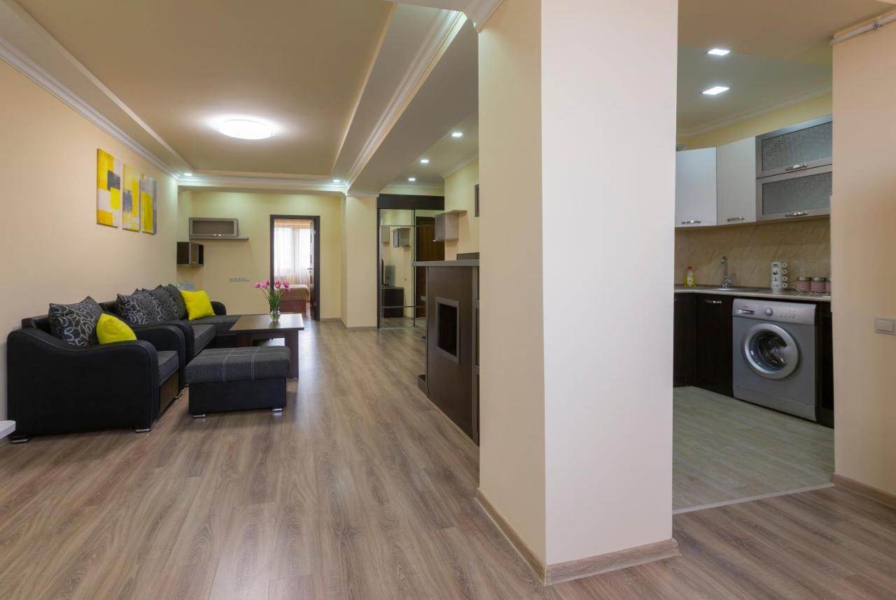 Umba Apartment N5 - Balcony And Mount Ararat View Erevan Exterior foto